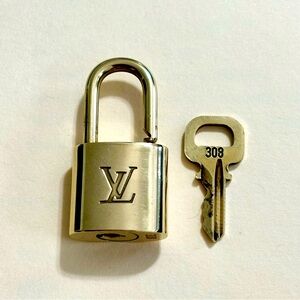 LOUIS VUITTON - Original Lock and Key for LV bag - #308